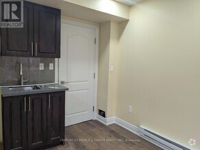 Building Photo - 59 Betterton Cres