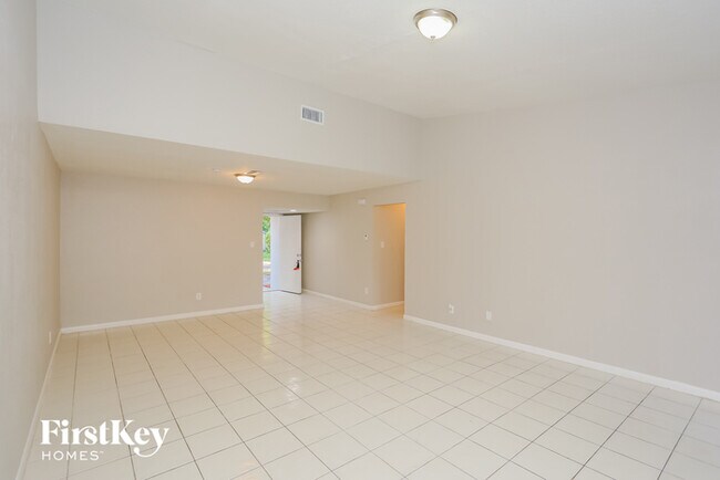 Foto del edificio - 2904 NW 67th Ct