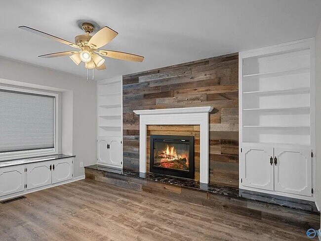Foto del edificio - 2102 Chadburn Dr SW