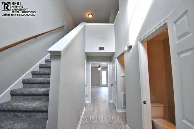 Building Photo - 2BR/2.5BA fantastic Mboro townhome! With a...