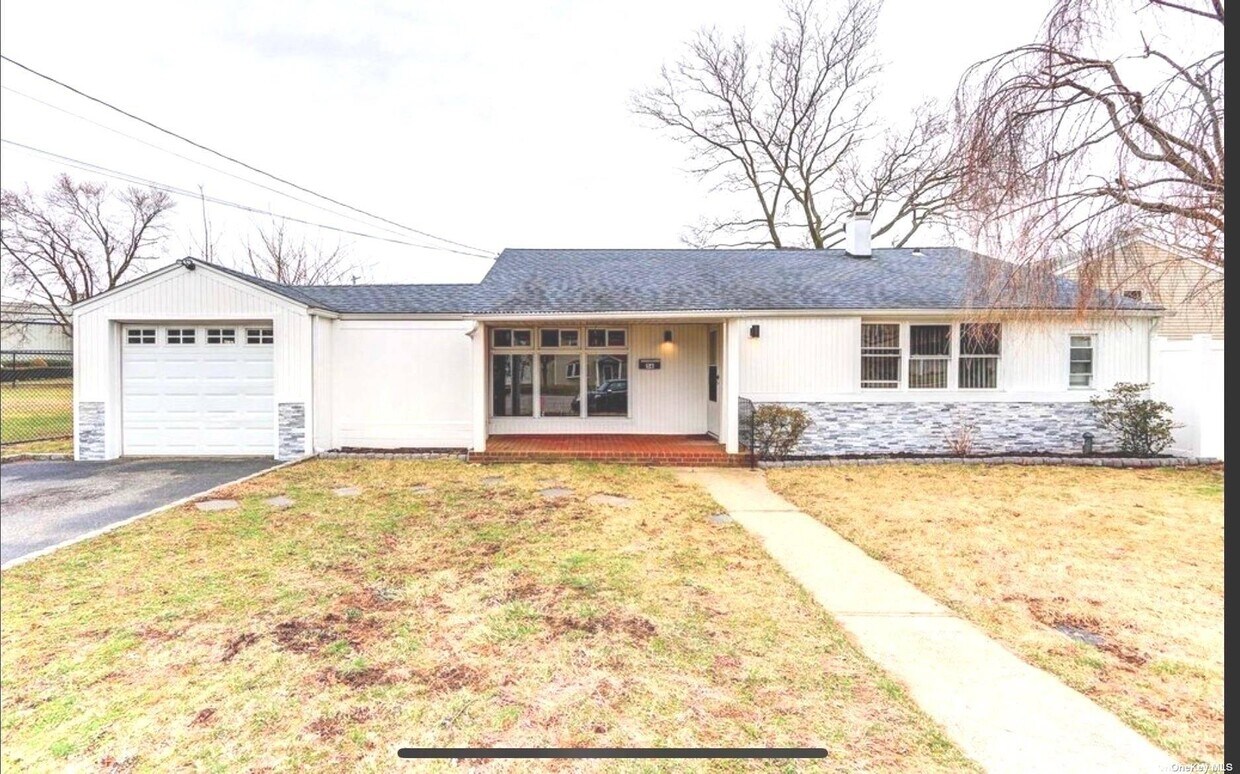 56 Libby Ave, Hicksville, NY 11801 House Rental in Hicksville, NY