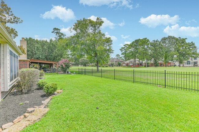 Building Photo - 7718 Trophy Pl Dr