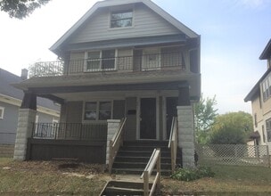 Building Photo - 2611 N 51st St
