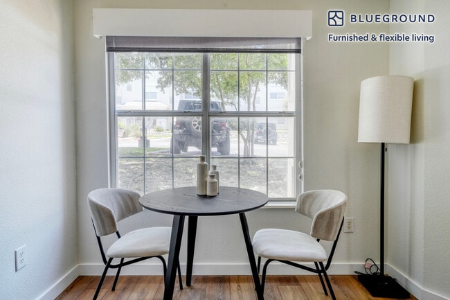 Building Photo - 10001 N Capital of Texas Hwy