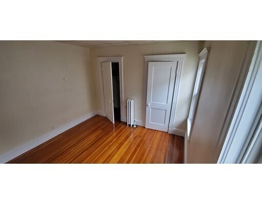 Building Photo - 124 Hillside Rd