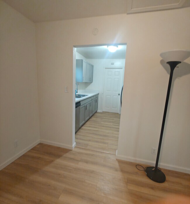 Foto del edificio - 2876 34th Ave