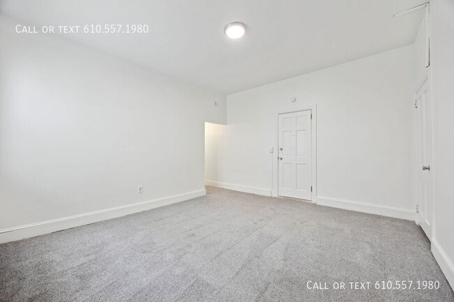 Building Photo - Newly Renovated 2 Bedroom 1 Bath Available...