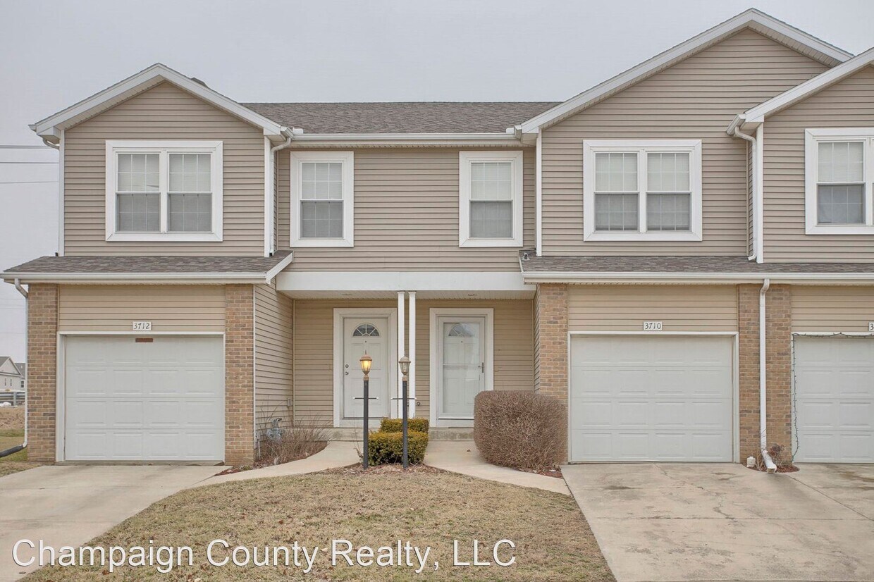 3 br, 3.5 bath House 3710 Summer Sage Ct. House Rental in Champaign