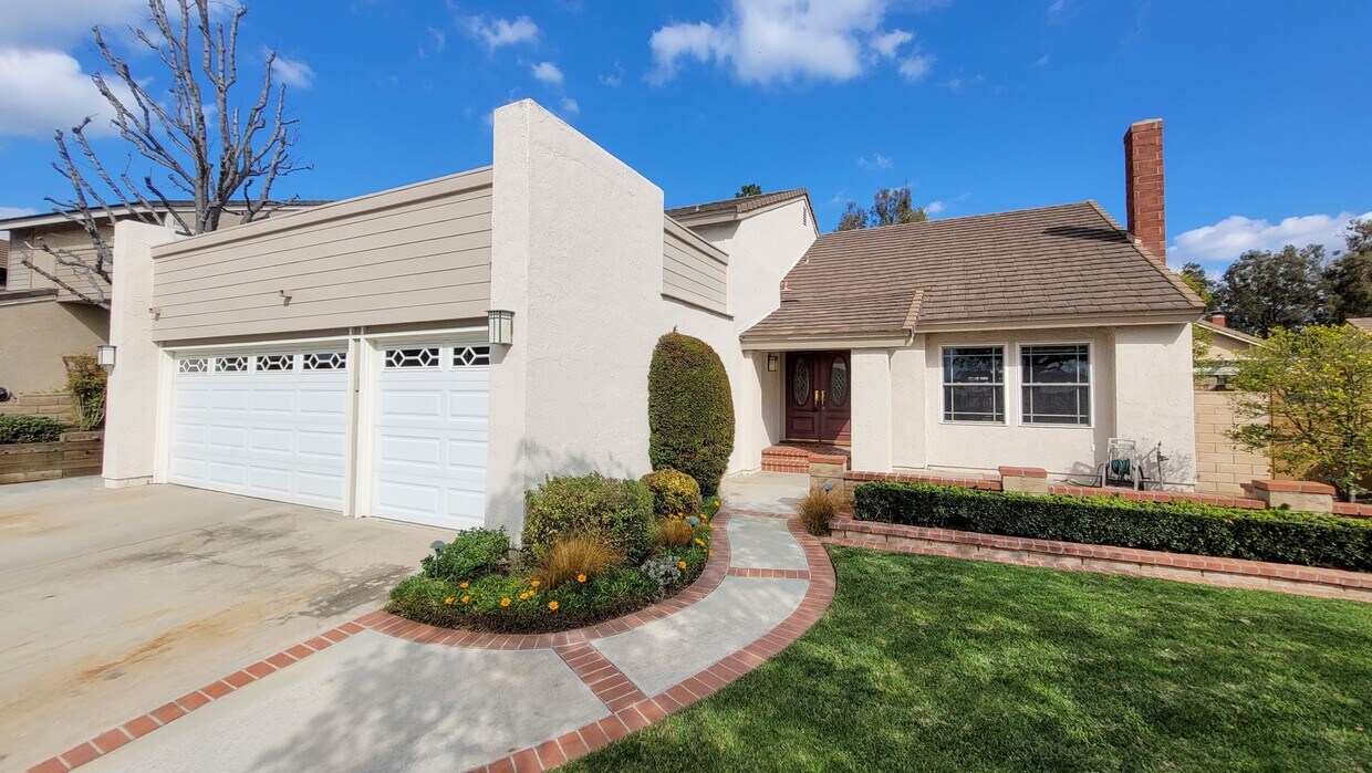 Two Story 3 Bedroom 3 Bath Perfec... House Rental in Brea