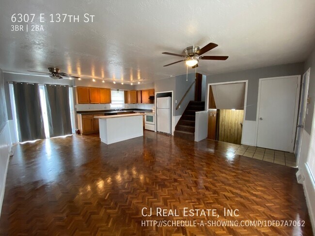 Building Photo - 6307 E 137th St
