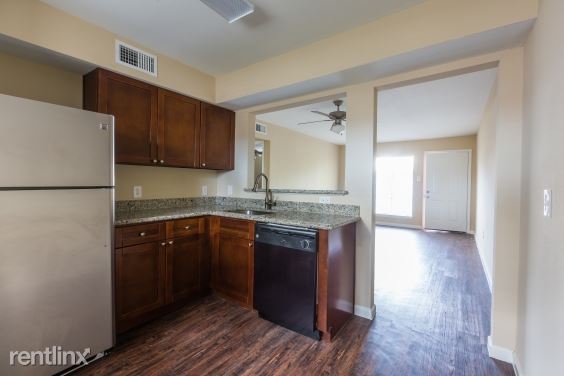 Foto principal - 6800 Shavelson St