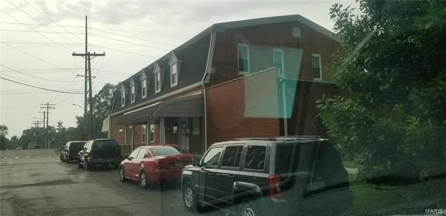 Building Photo - 101 N Oak St