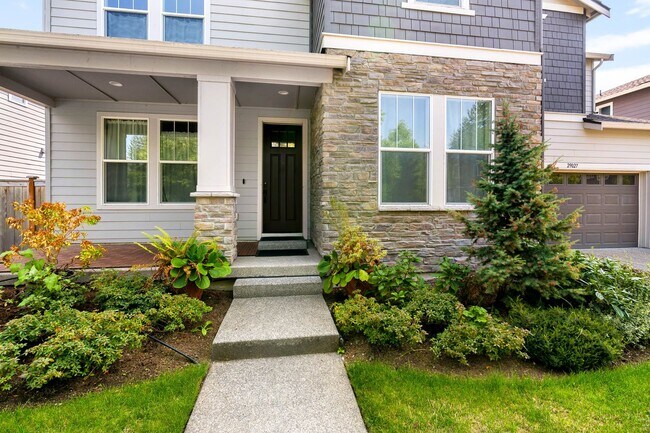 Building Photo - Rare Find – Luxury 6-Bedroom Home with Two...