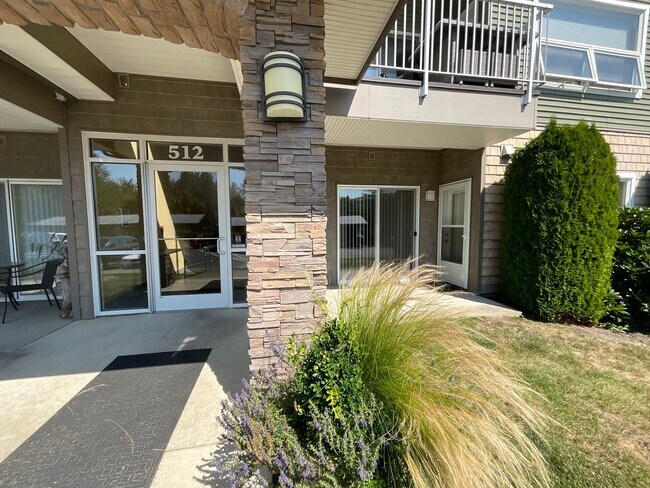 Foto del edificio - 512 Darby Dr