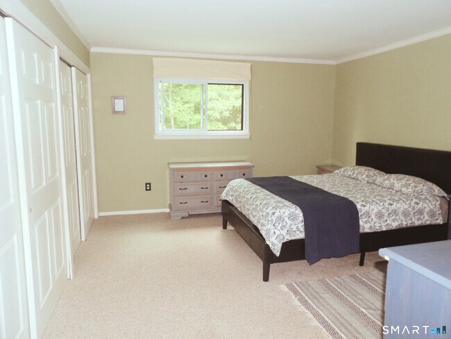Foto del edificio - 707 Timber Ln