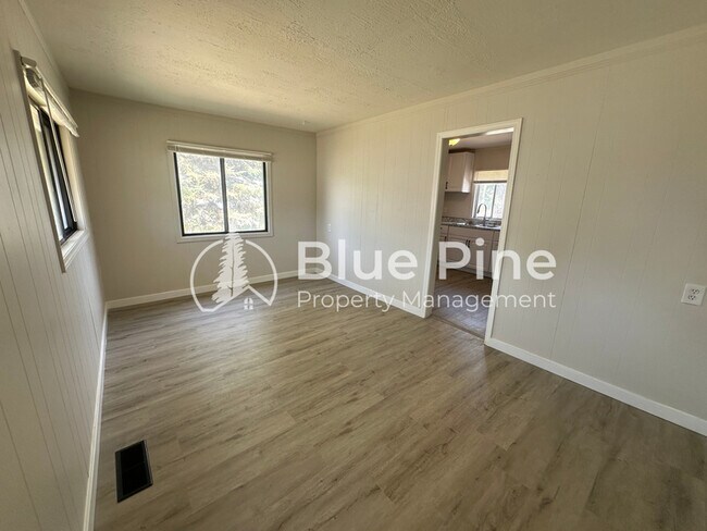 Foto del edificio - 1198 Boise Ave