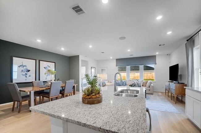 Foto del edificio - 21827 Black Tulip Ln