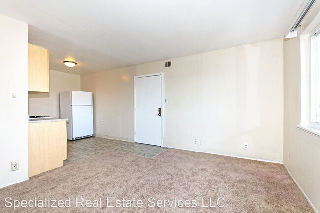 Building Photo - 1515 38th Ave
