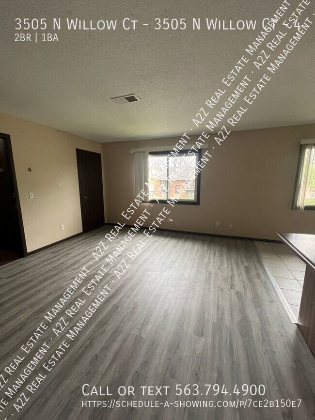 3505 N Willow Ct Unit 4, Bettendorf, IA 52722 Room for Rent in