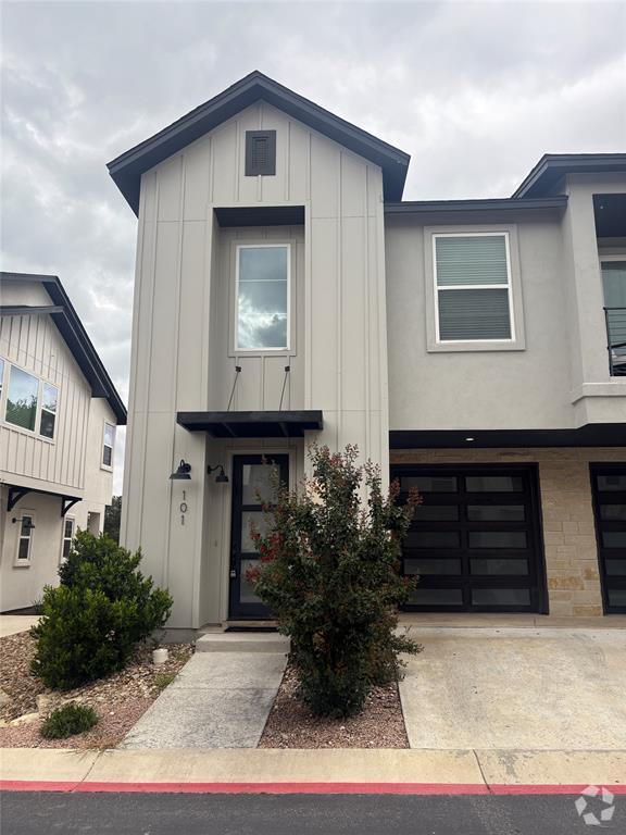 Building Photo - 12001 Vista Parke Dr