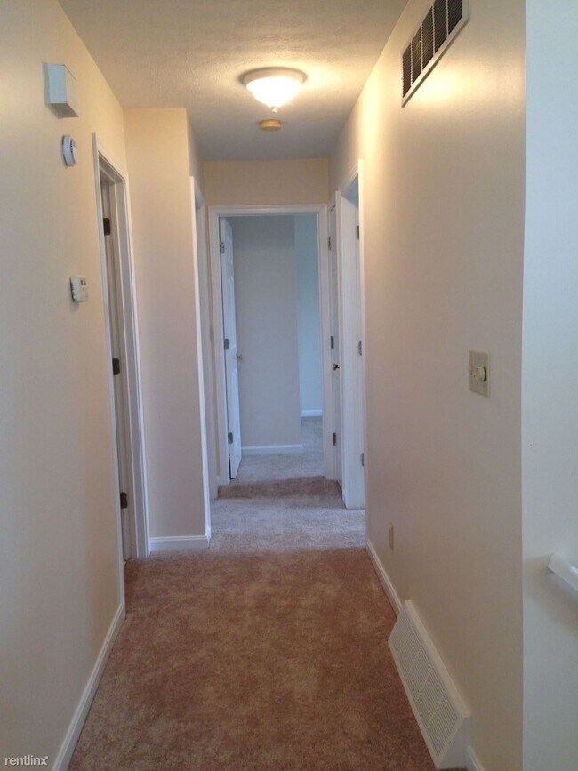 Building Photo - 7355 Sterling Springs Way