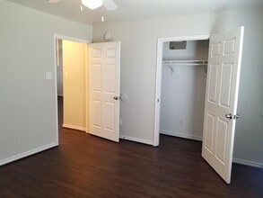 Building Photo - 3319 Angel Ln