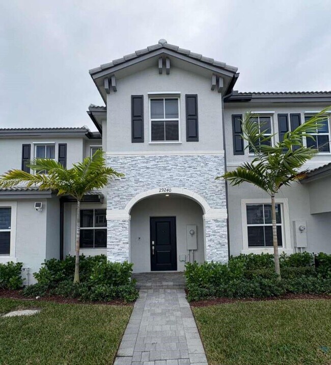Building Photo - 29240 SW 163rd Ct