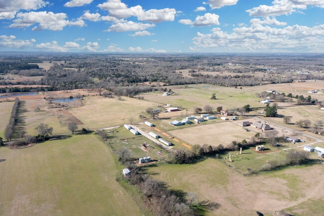 Foto del edificio - Bullard Mobile Home Park