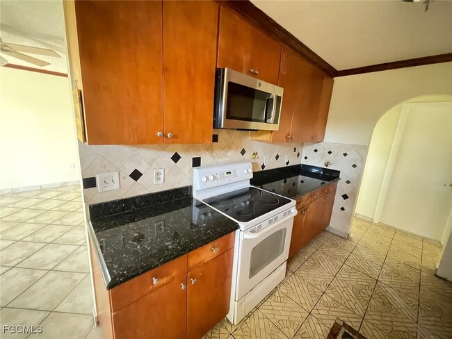 Foto del edificio - 19008 Orlando Rd S