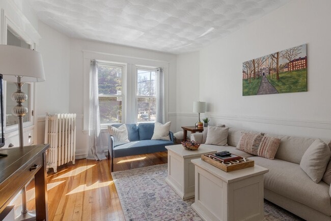 Building Photo - 9/1 Huge, renovated 3BR near Inman, Kirkla...