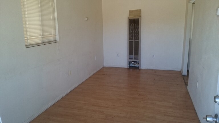 Interior Photo - 773 S Camelia Ave