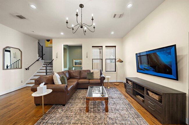 Foto del edificio - 1118 W 18th St