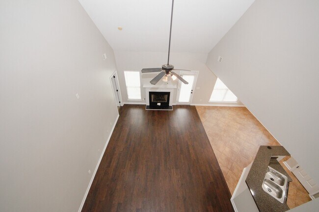 Foto del edificio - 7000 Lunar Blue Way