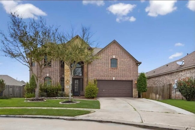 Building Photo - 1630 Mahan Dr