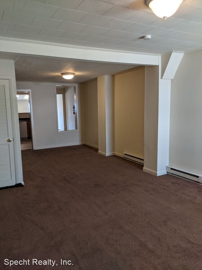 Building Photo - 2 br, 1 bath House - 175 S. Washington Street