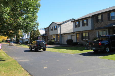 ¡Bienvenidos! - New England Village Townhomes