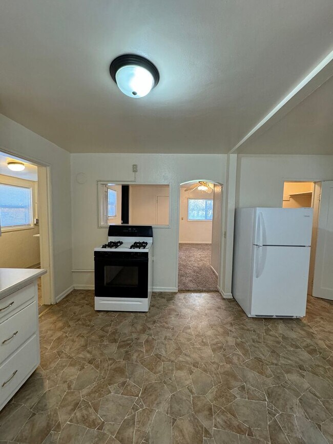Foto del edificio - Hard to find 1 bedroom, 1 bath house - Water, sewer, AND garbage included