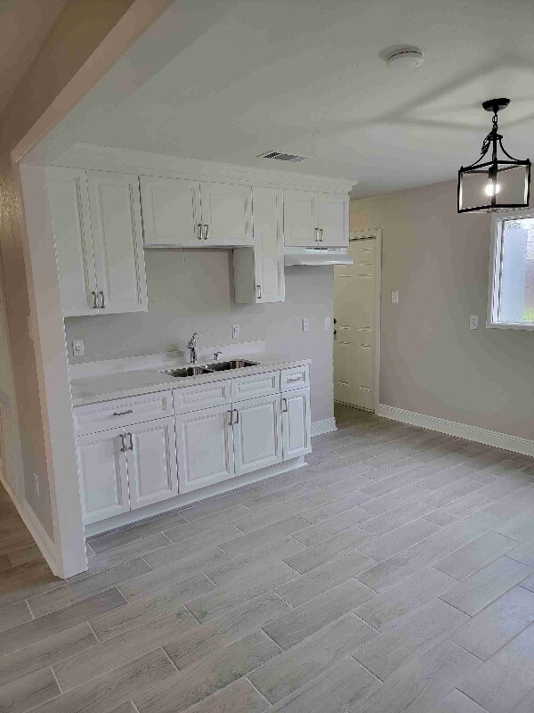 Building Photo - 124 Jeanne Dr