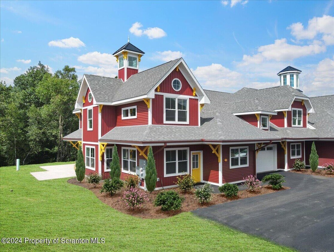 8 Dunbar Dr, Old PA 18518 Townhome Rentals in Old PA