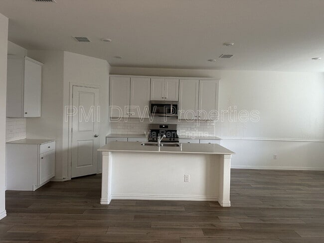 Building Photo - 1462 Everett Gdns Wy