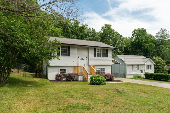 Foto del edificio - 3312 Kendallmac Ln