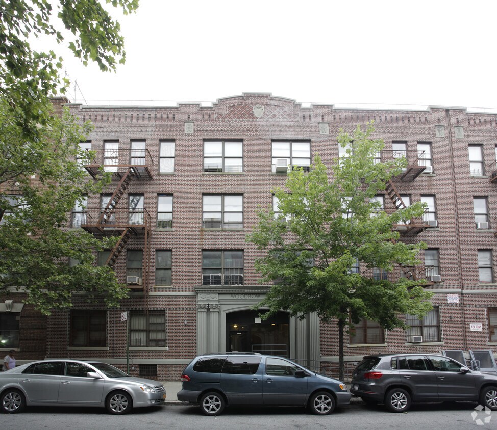 Primary Photo - Woodrow Court