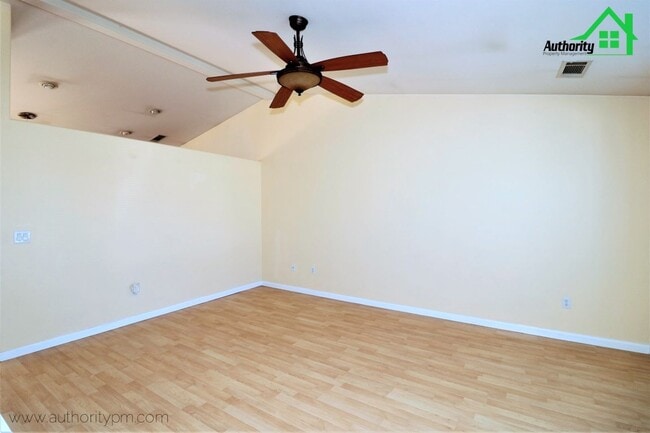 Building Photo - 1785 Trumpet Dr