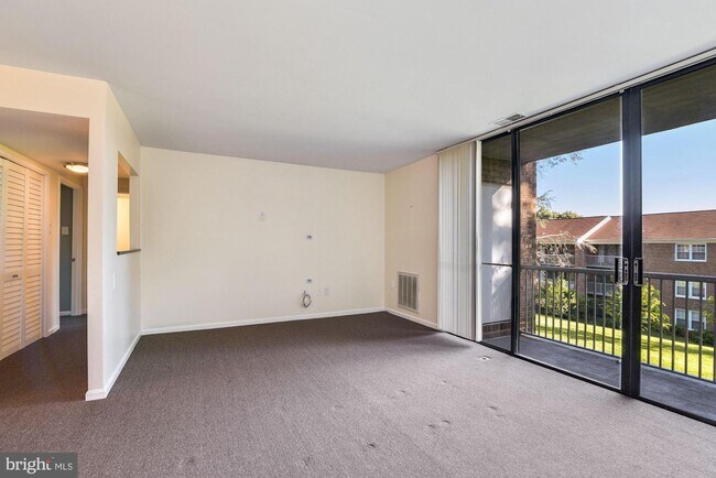 Foto del edificio - 714 Quince Orchard Blvd