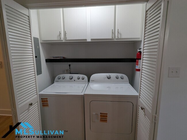 Foto del edificio - 500 W Woodcroft Pkwy