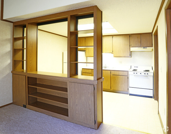 Dining Room / Kitchen - Pine Ridge