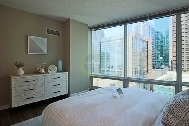 Foto del edificio - 355 E Ohio St