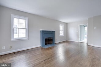 Building Photo - 3404 8th St S