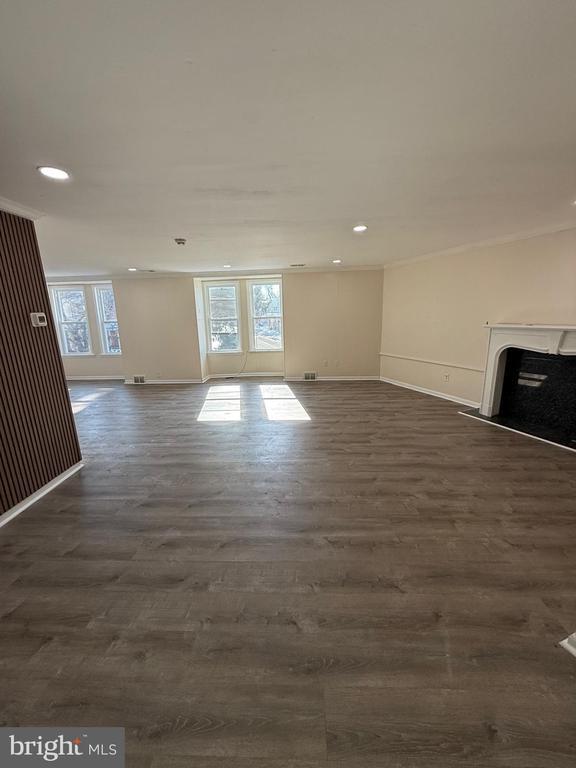 Building Photo - 7801 Montgomery Ave