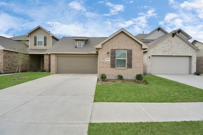 Building Photo - 11823 Kinlough Dr